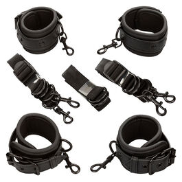 CALEXOTICS – NOCTURNAL CEINTURE DE LIT RÉGLABLE EN CUIR NOIR