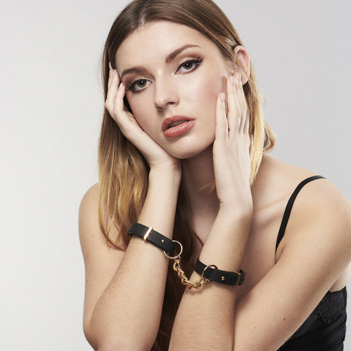 BIJOUX – INDISCRETS MAZE MENOTTES BRACELETS NOIR