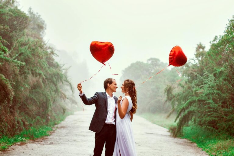 Saint-Valentin 2026 : 12 idées cadeaux intimes pour pimenter votre couple